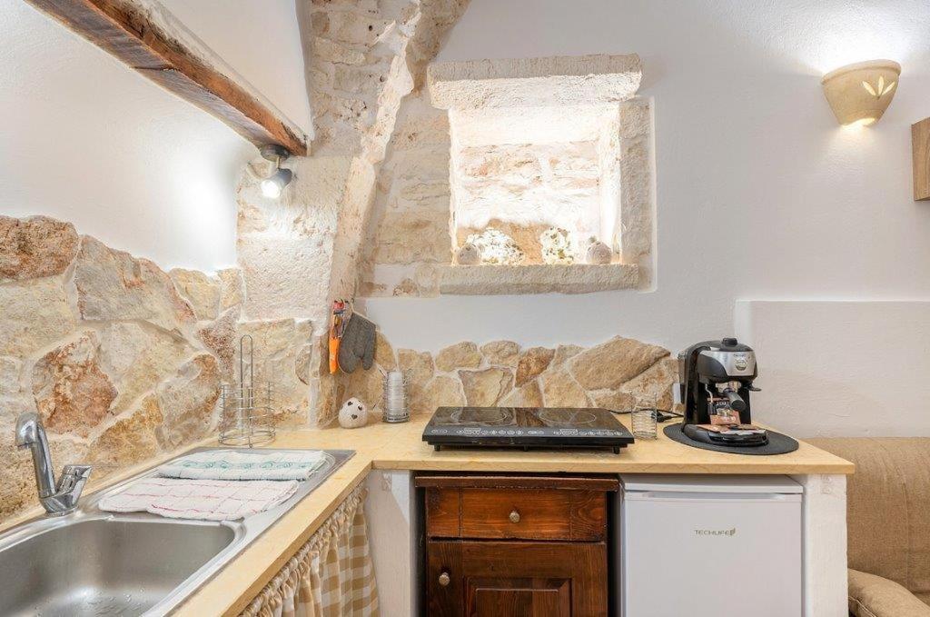 La Nicchia Di Zio Valerio Villa Ceglie Messapica Bagian luar foto